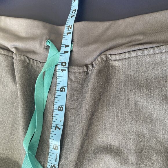 FIGS Kade Cargo Scrub Pants Women’s XL Gray Elastic Waist Drawstring Set of 2 - Picture 6 of 11